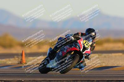 media/Jan-21-2023-CVMA (Sat) [[b9eef8ba1f]]/Race 12 Amateur Supersport Open/